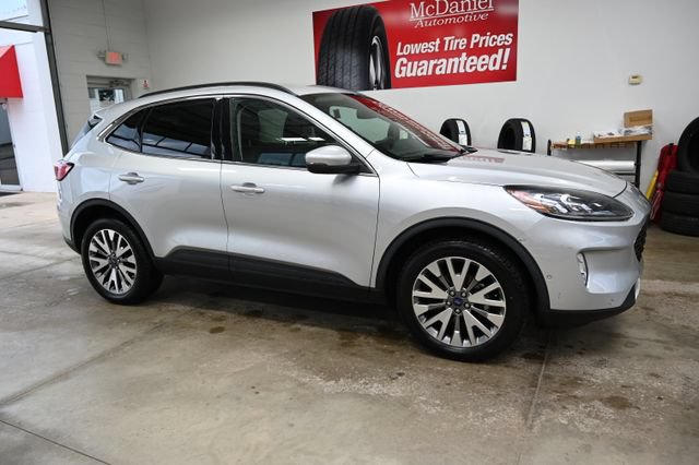 Used 2020 Ford Escape Titanium AWD/4WD image 4