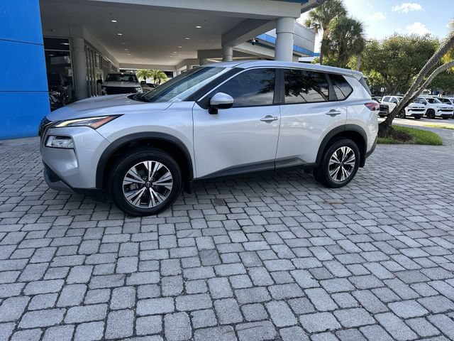 Used 2022 Nissan Rogue SV FWD image 32