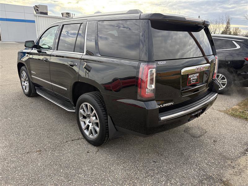 Used 2015 GMC Yukon Denali w/ Open Road Package image 4