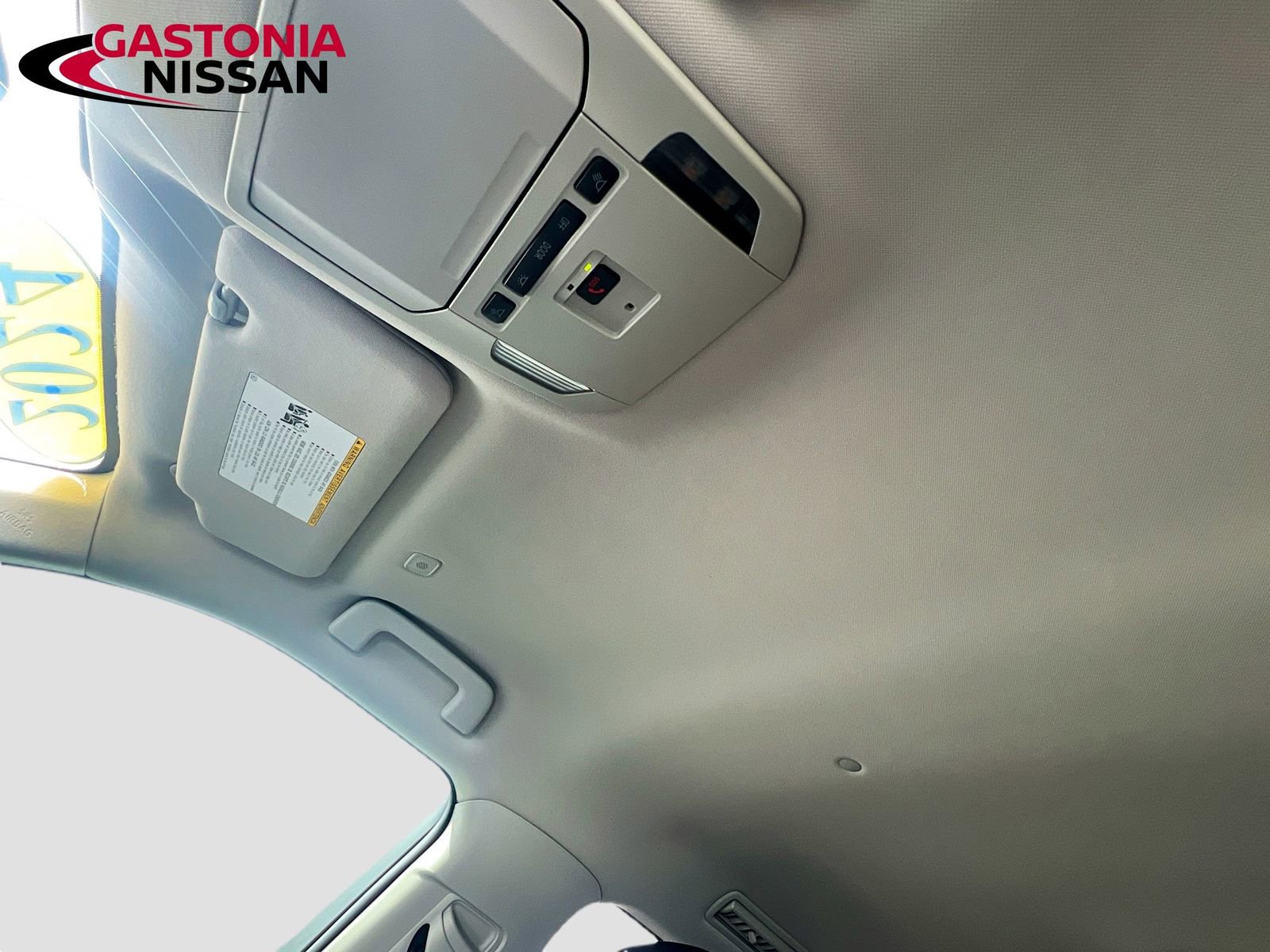 Used 2024 Toyota Highlander LE image 29