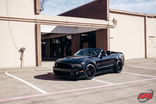 Used 2013 Ford Mustang Shelby GT500 RWD image 36