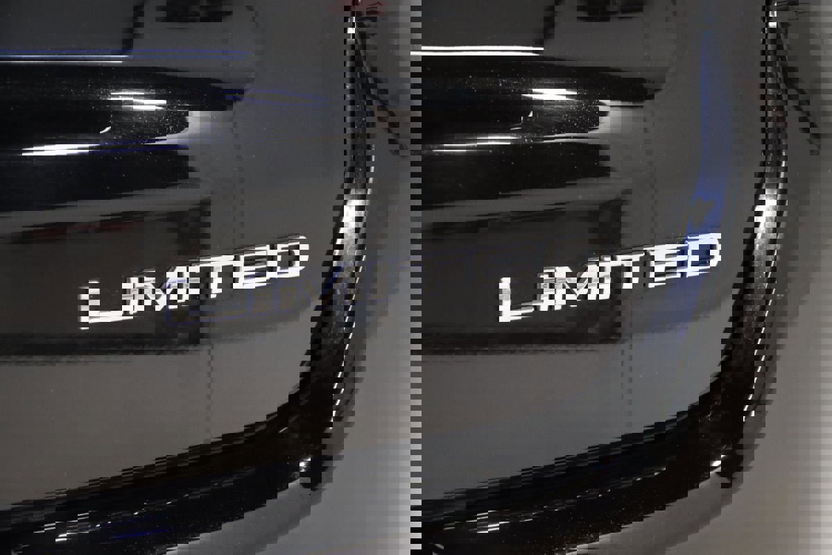 Used 2022 Jeep Compass Limited image 10