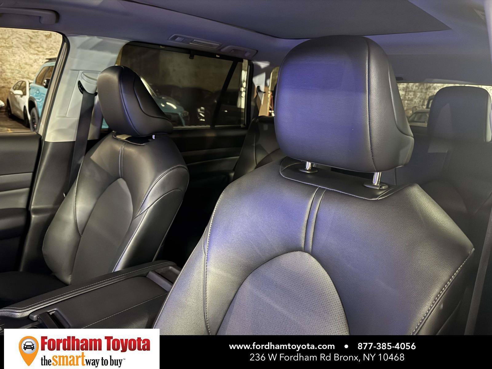 Certified 2025 Toyota Grand Highlander FWD image 19