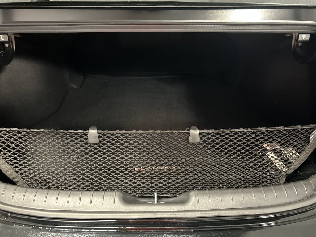 Used 2026 Hyundai Elantra SE FWD image 20