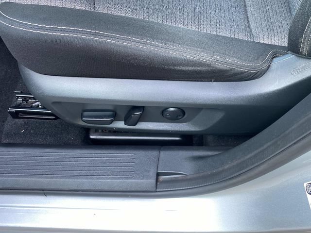 Used 2022 Nissan Rogue SV FWD image 13