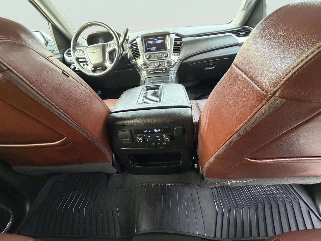 Used 2019 Chevrolet Suburban Premier w/ Premier Plus Edition image 32