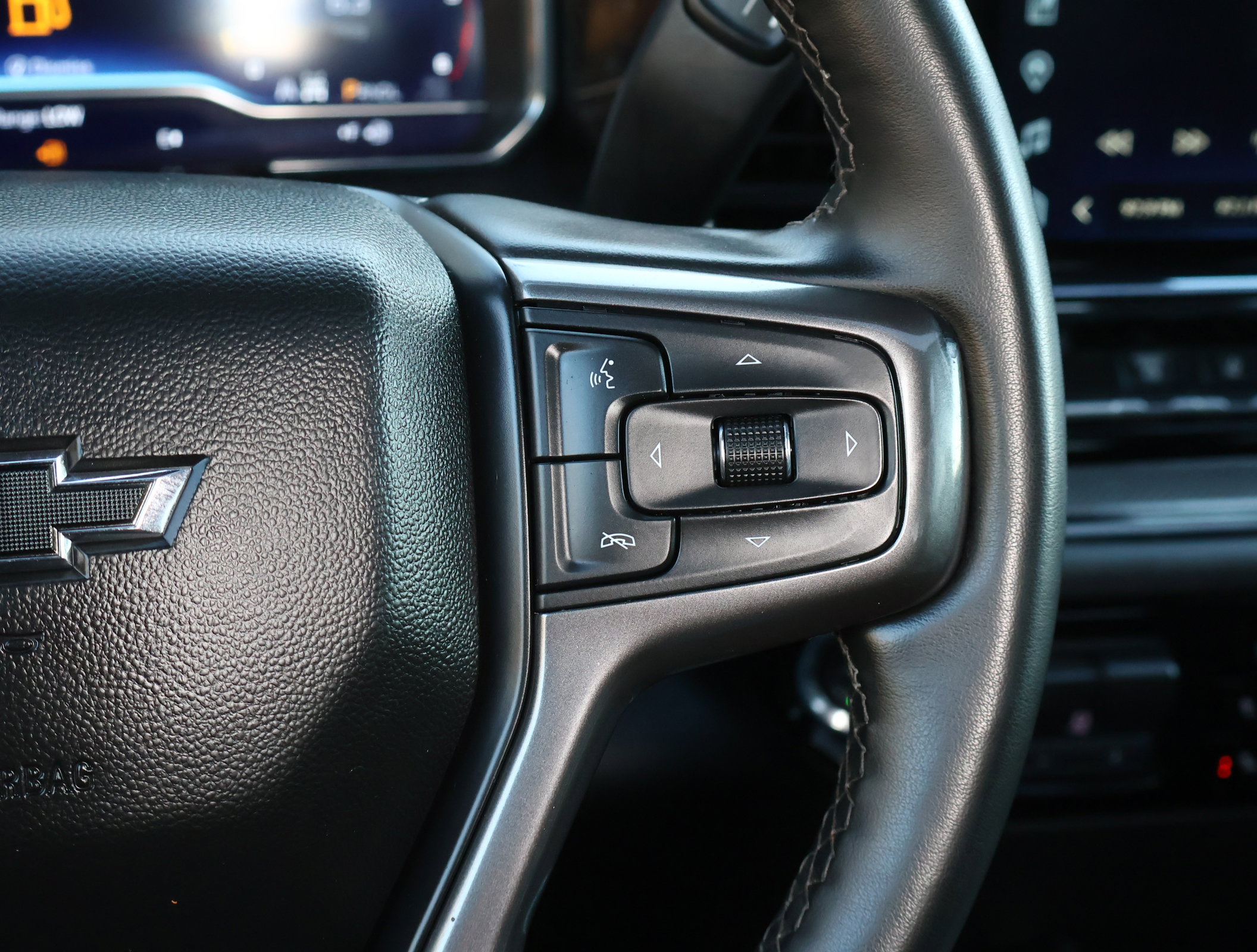 Certified 2025 Chevrolet Silverado 2500 ZR2 w/ Technology Package image 18