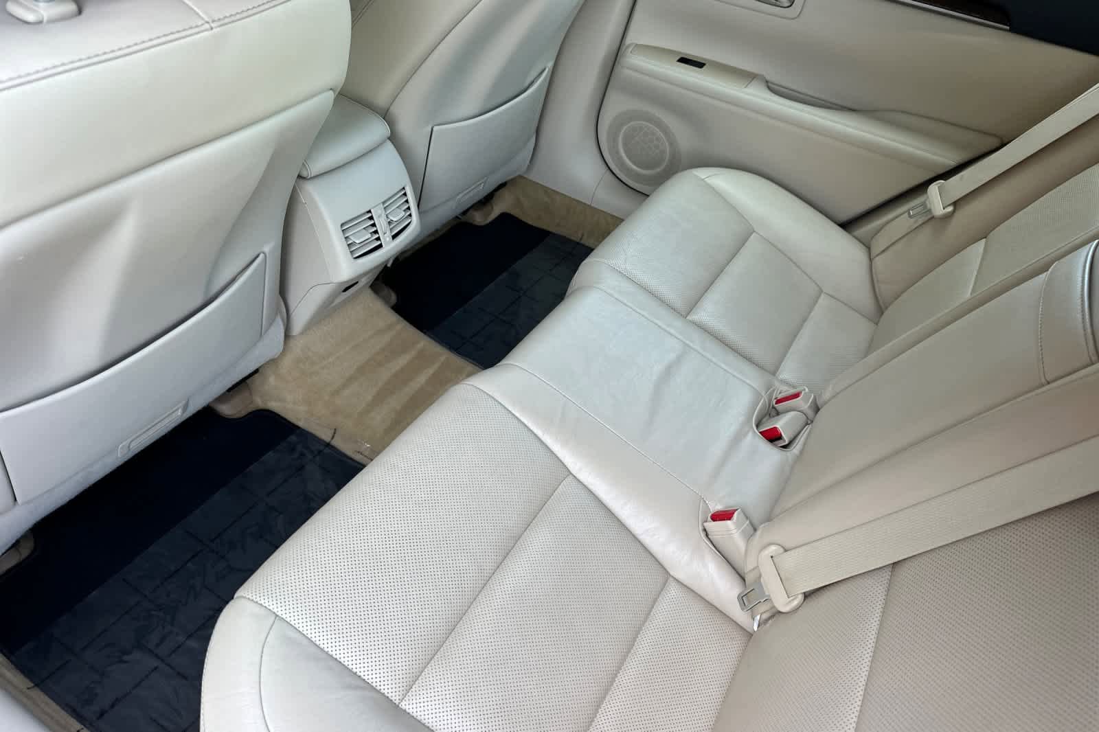 Used 2013 Lexus ES 350 w/ Luxury Pkg FWD image 4