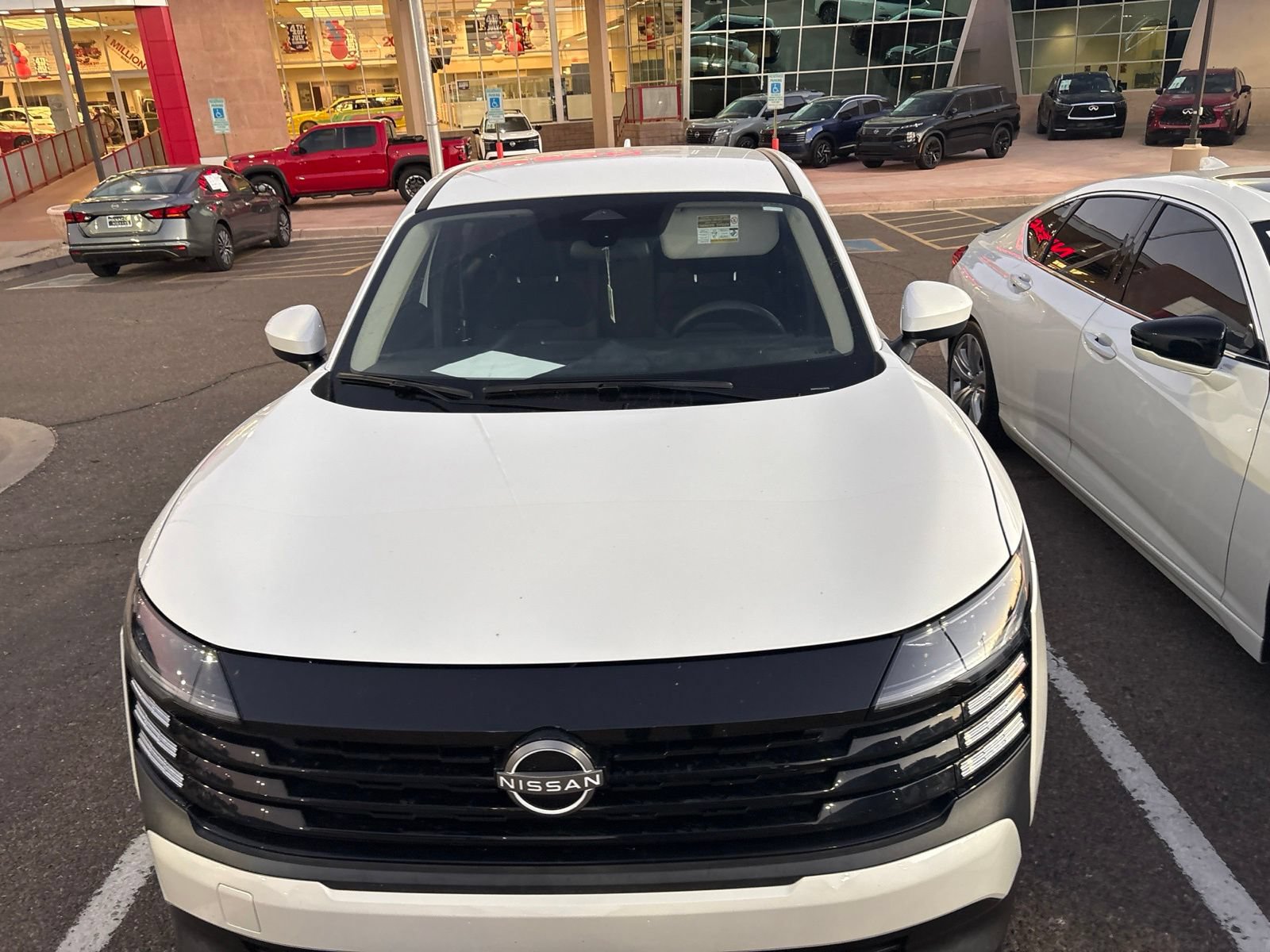 Used 2025 Nissan Kicks SV FWD image 1