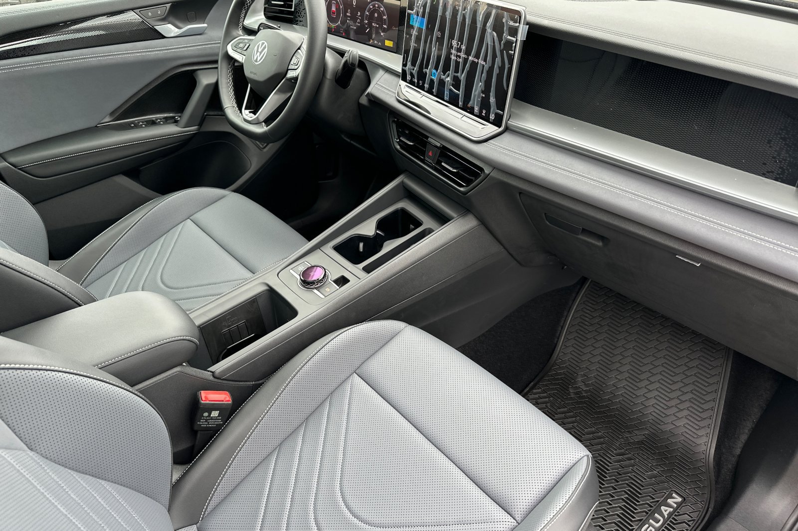 New 2026 Volkswagen Tiguan SE AWD/4WD image 16