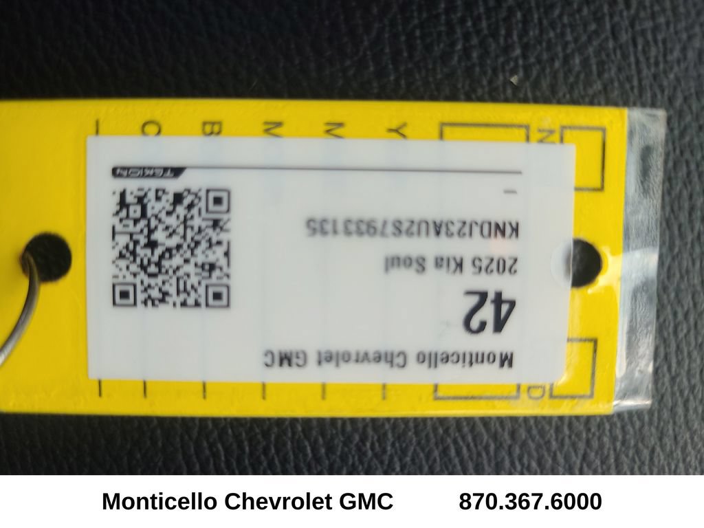 Used 2025 Kia Soul LX w/ LX Technology Package FWD image 31