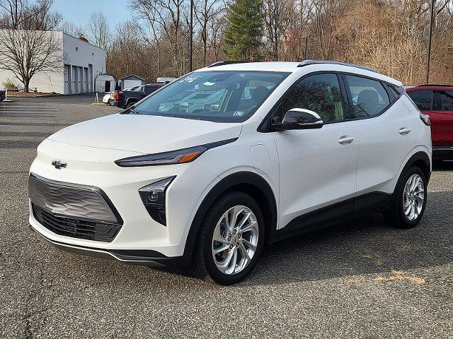 Certified 2023 Chevrolet Bolt EUV LT w/ Driver Confidence Package image 3