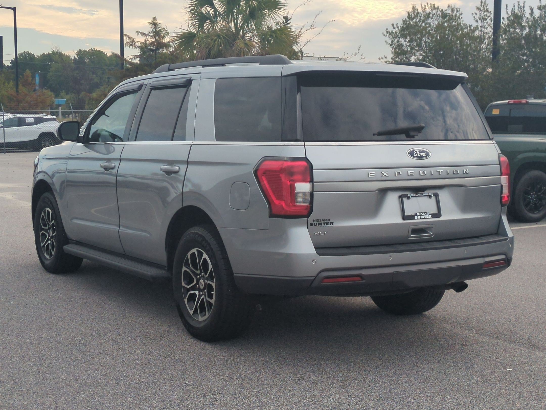 Used 2023 Ford Expedition XLT RWD image 6