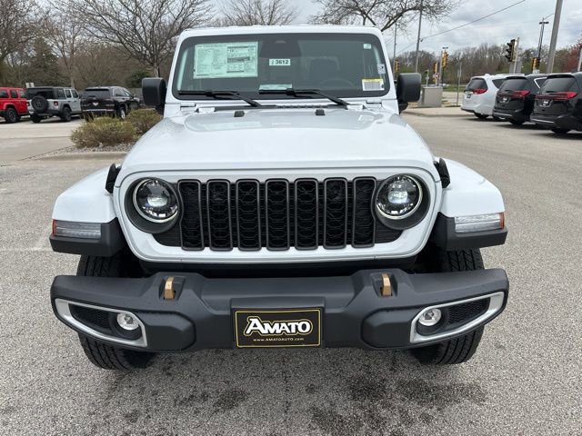New 2026 Jeep Gladiator Sport AWD/4WD image 3