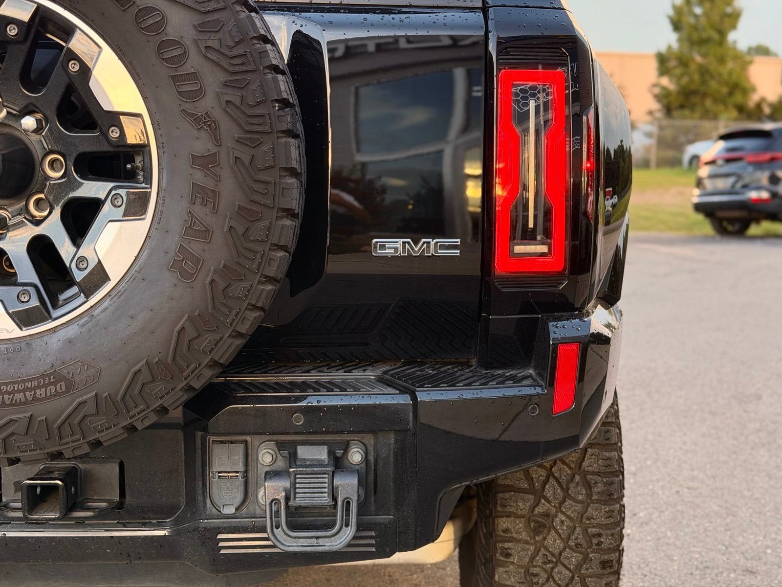 Used 2024 GMC Hummer EV 2X w/ Extreme Off-Road Package AWD/4WD image 18