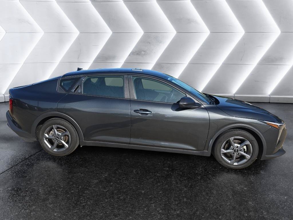 Used 2025 Kia K4 FWD image 4