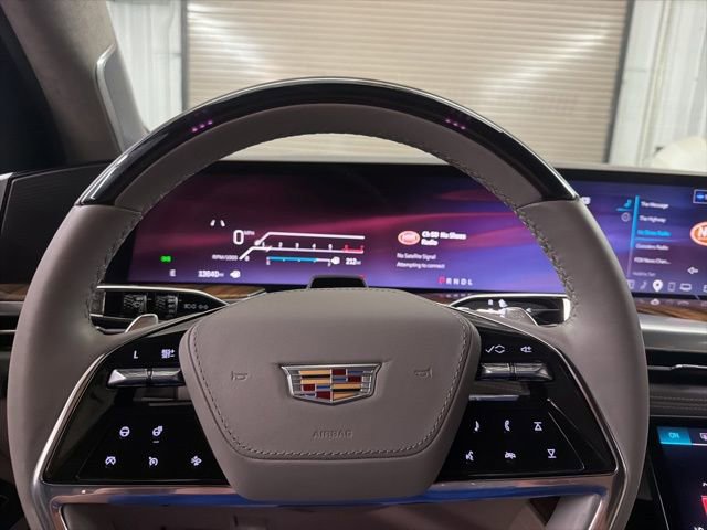 Used 2025 Cadillac Escalade Premium Luxury Platinum w/ LPO, Radiant Package RWD image 31