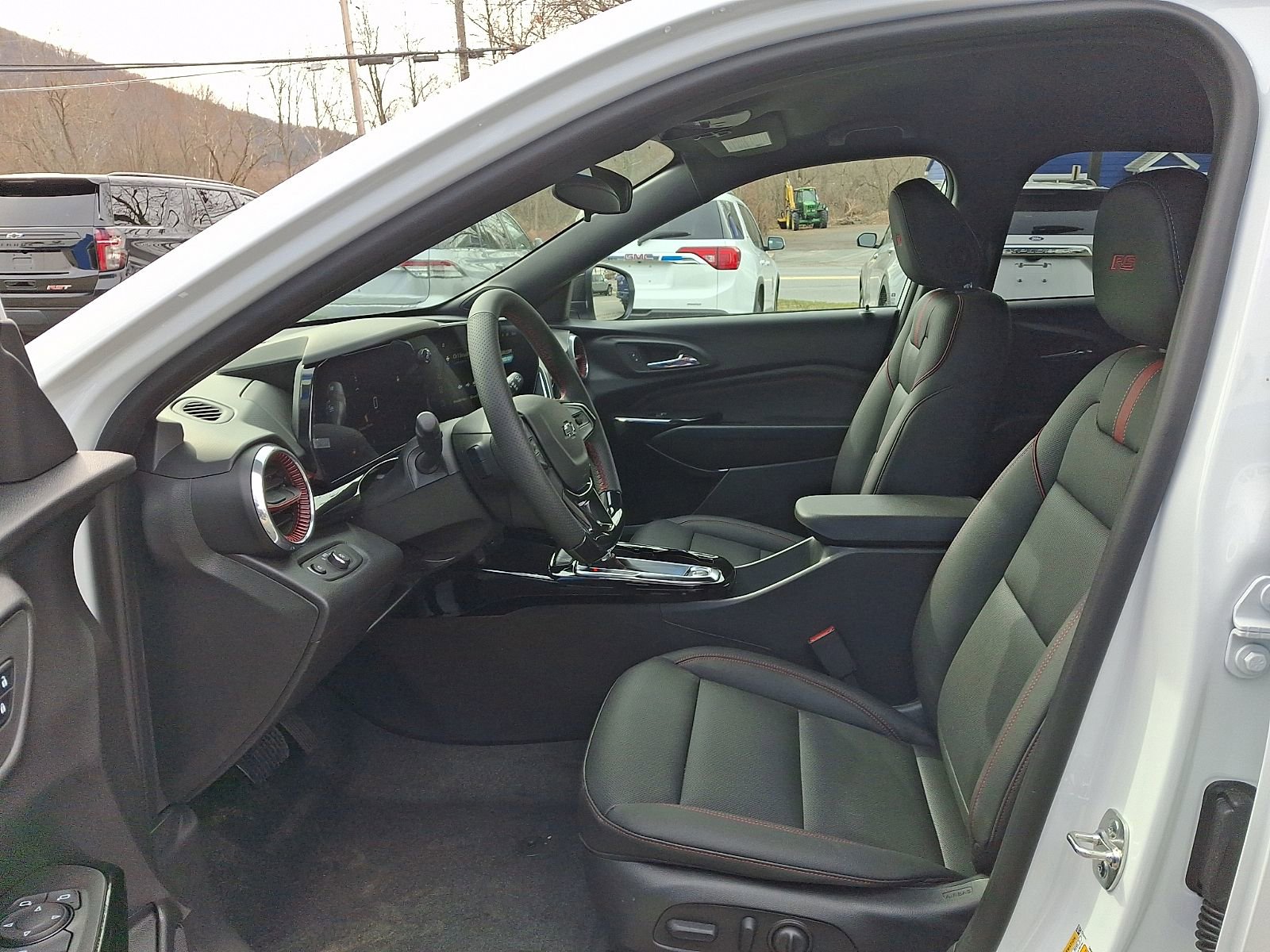 New 2026 Chevrolet Trax RS w/ Driver Confidence Package FWD image 13