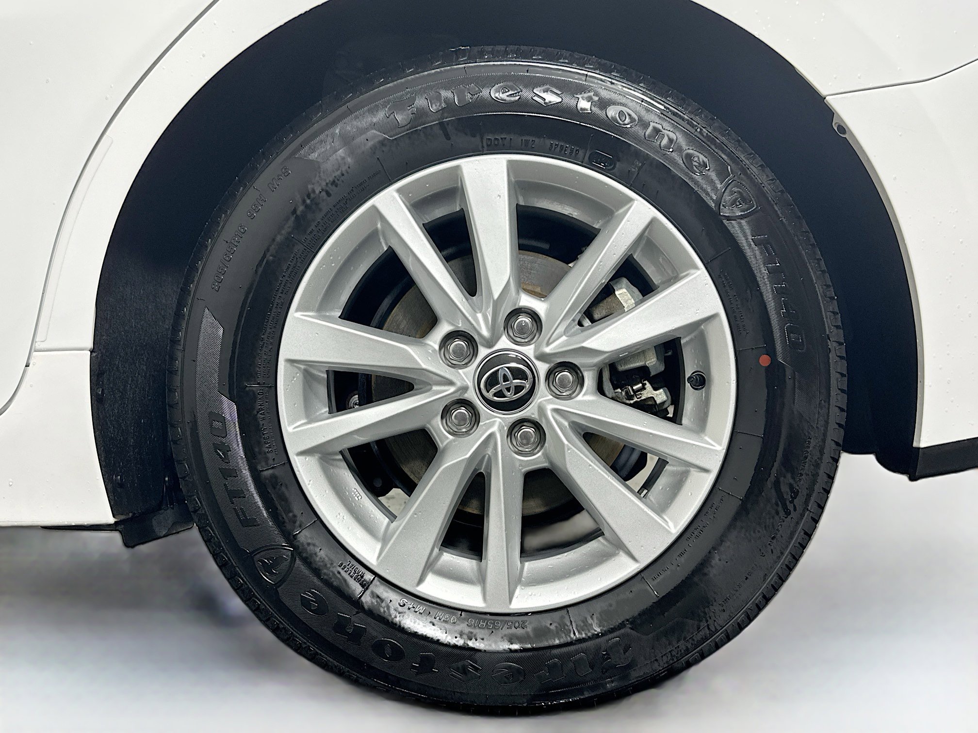 Used 2025 Toyota Camry LE image 11