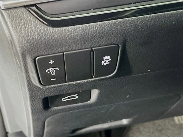 Used 2025 Kia K5 GT-Line w/ GT-Line Premium Package image 11