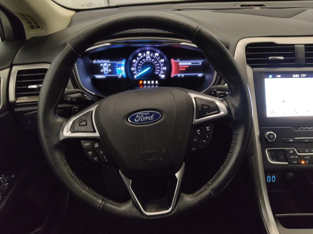 Used 2019 Ford Fusion SEL FWD image 22