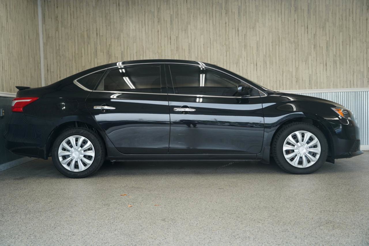 Used 2017 Nissan Sentra S FWD image 6