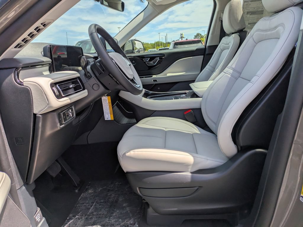 New 2026 Lincoln Aviator Reserve w/ Illumination Package RWD image 16
