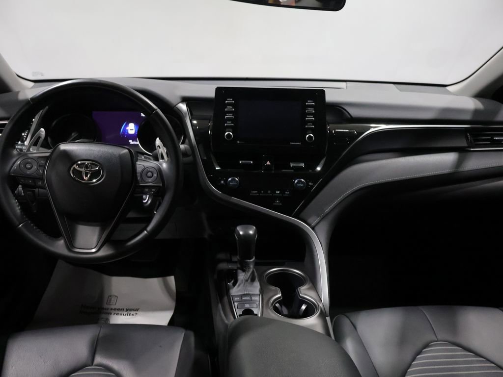 Used 2022 Toyota Camry SE w/ Carpet Mat Package (TMS) AWD/4WD image 15