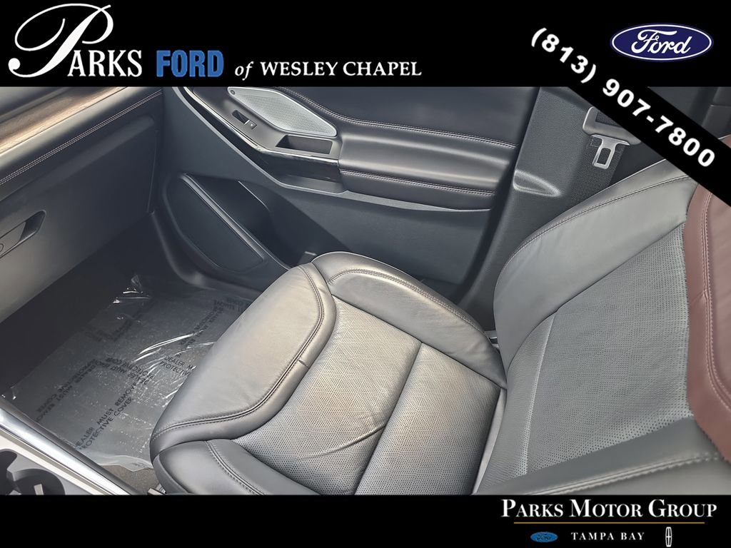 Certified 2021 Ford Explorer Platinum w/ Equipment Group 601A image 14