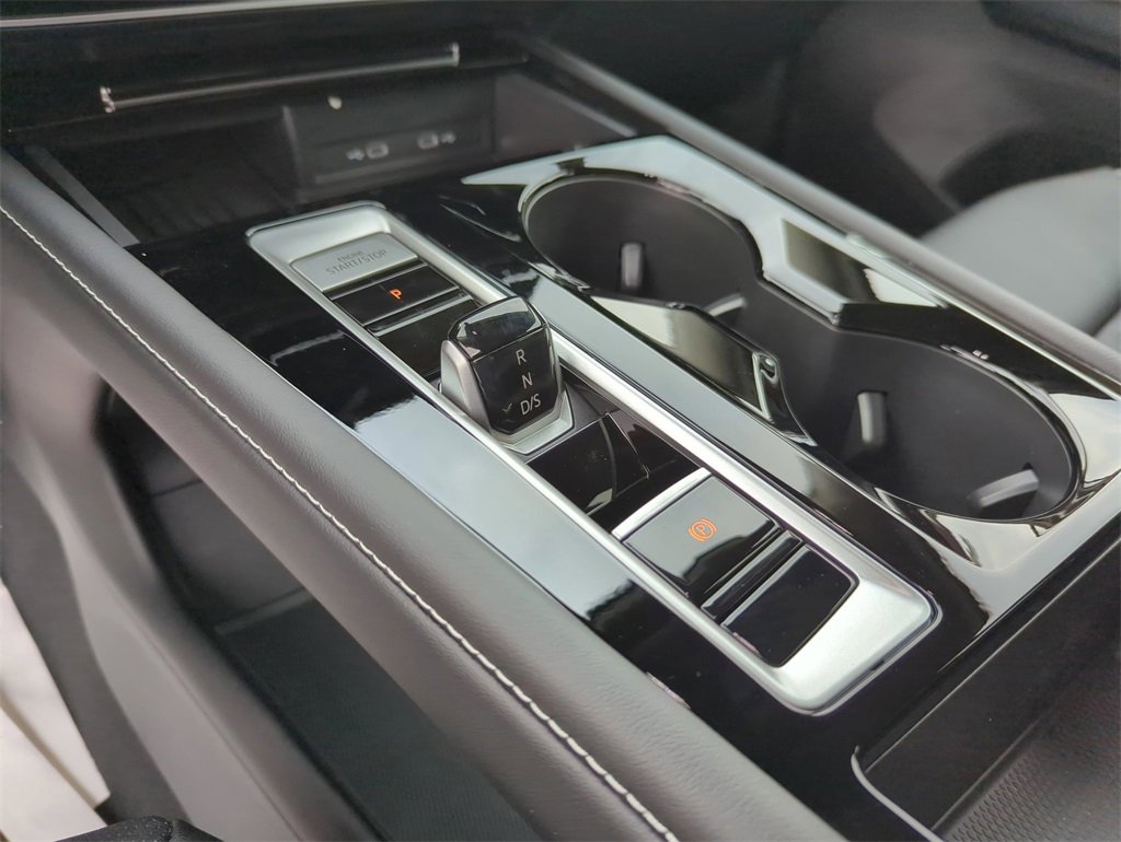 New 2026 Volkswagen Atlas SE image 30