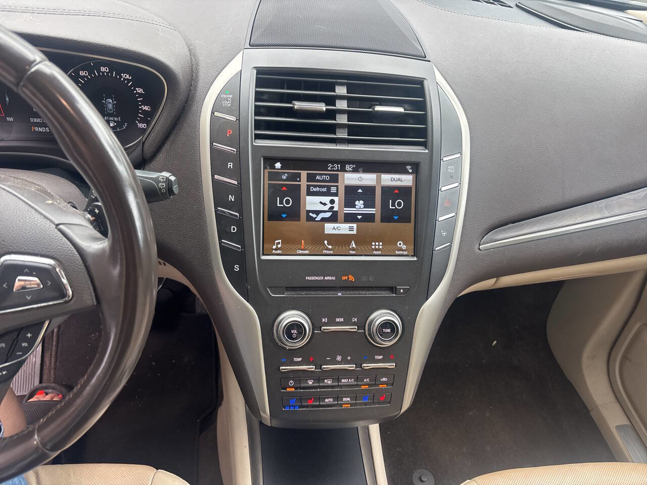 Used 2018 Lincoln MKC Reserve AWD/4WD image 12