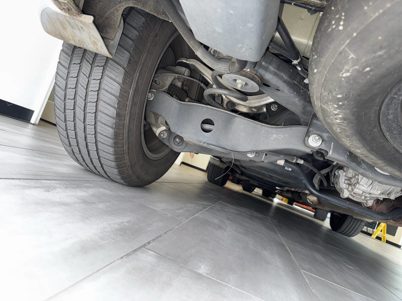 Used 2020 INFINITI QX60 Luxe w/ Essential Package AWD/4WD image 16