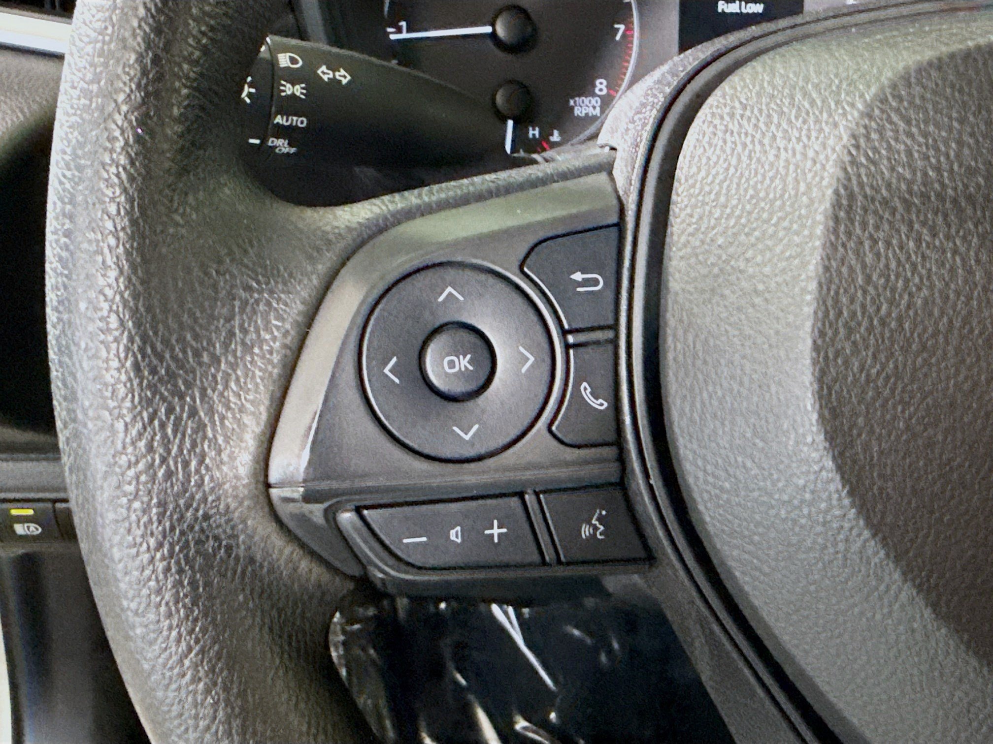 Used 2024 Toyota Corolla LE FWD image 14