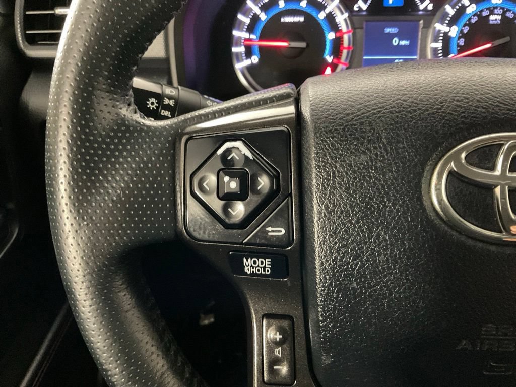 Used 2019 Toyota 4Runner TRD Off-Road AWD/4WD image 24
