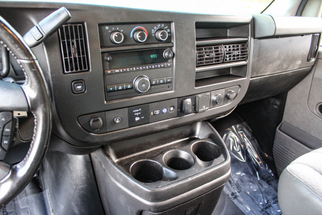 Used 2020 Chevrolet Express 3500 w/ Driver Convenience Package RWD image 23