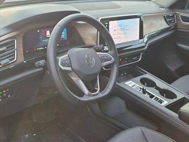 Used 2024 Volkswagen Atlas SE FWD image 10