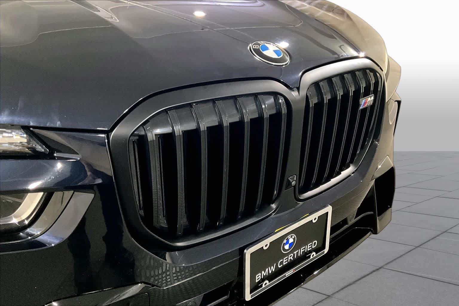 Certified 2025 BMW X7 M60i AWD/4WD image 31