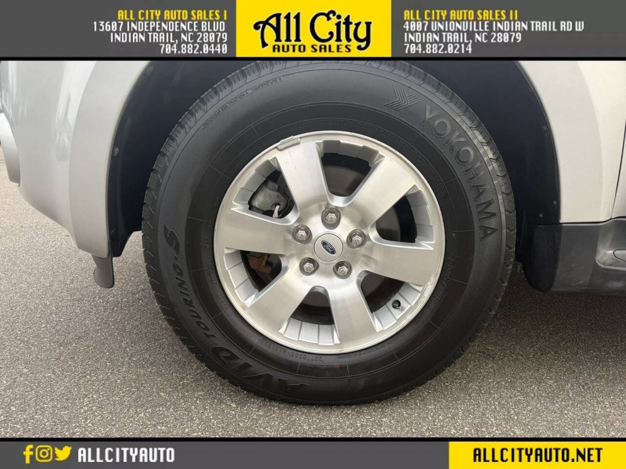Used 2009 Ford Escape Limited FWD image 30