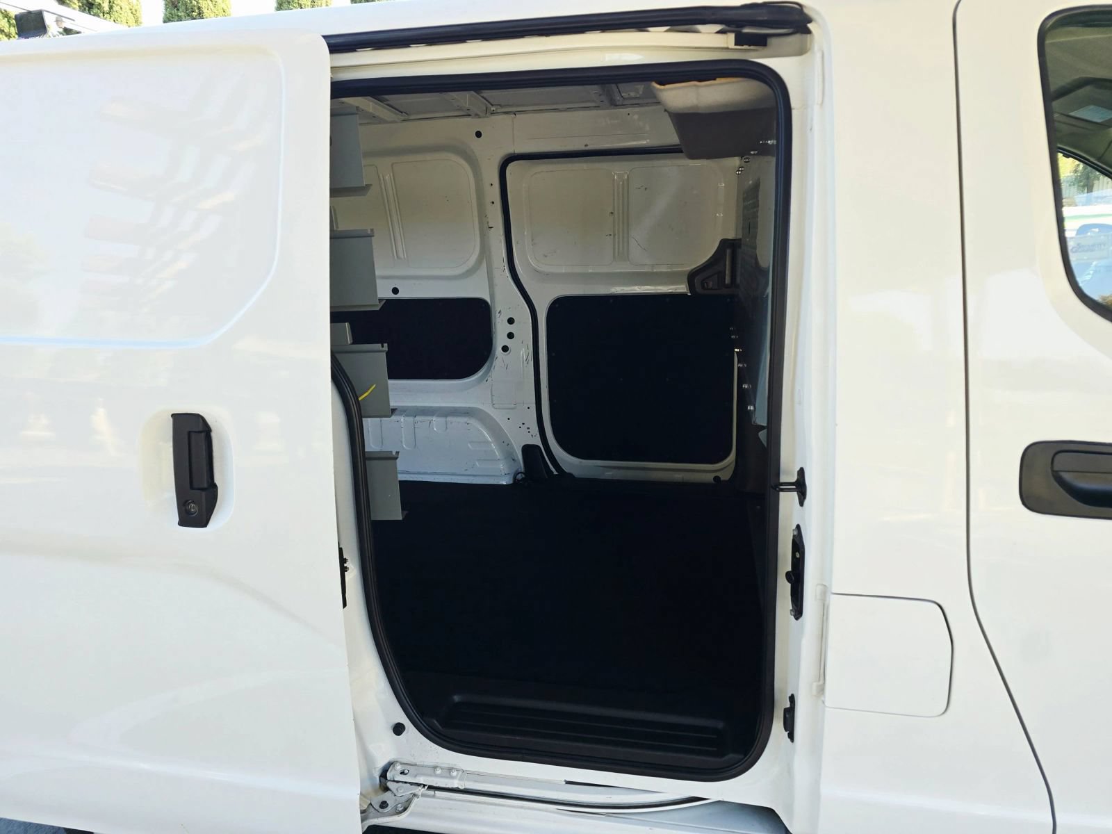 Used 2016 Nissan NV200 SV w/ Back Door Glass Package FWD image 28