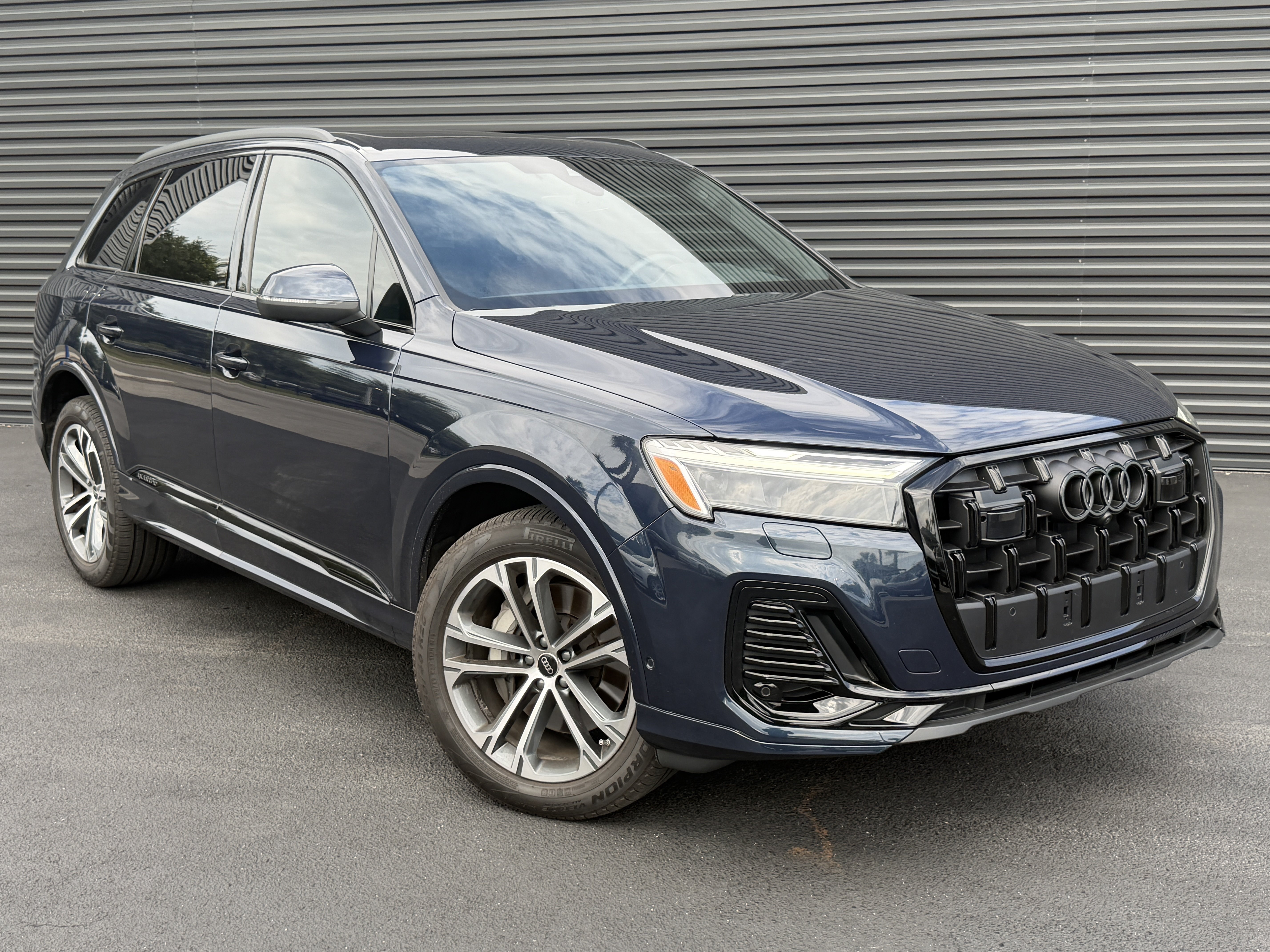 Used 2025 Audi Q7 2.0T Premium Plus AWD/4WD image 7