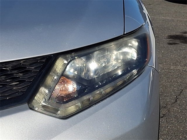 Used 2014 Nissan Rogue SL image 9