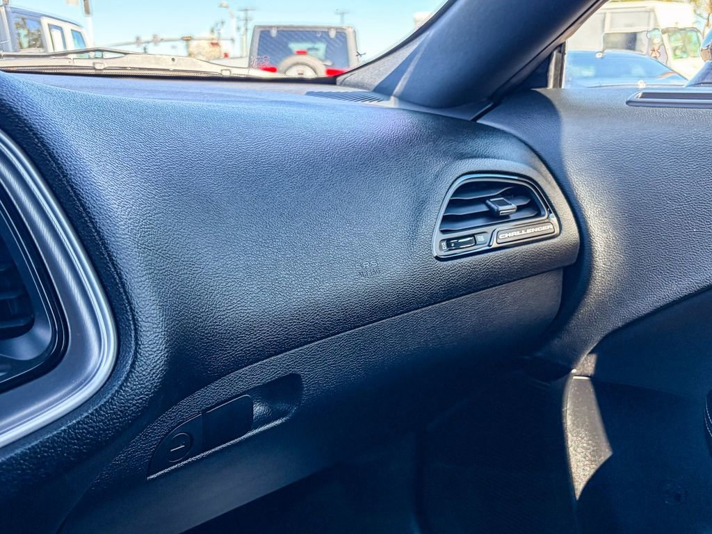 Used 2021 Dodge Challenger SXT image 47