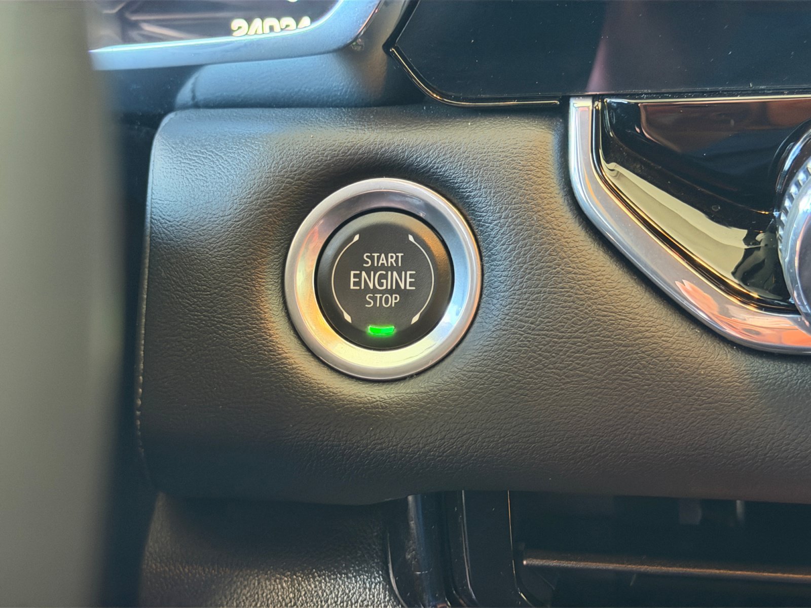Used 2024 GMC Canyon Elevation w/ Convenience Package RWD image 18