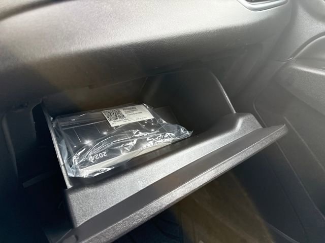 Used 2024 Chevrolet Equinox LT w/ LPO, Floor Liner Package image 37