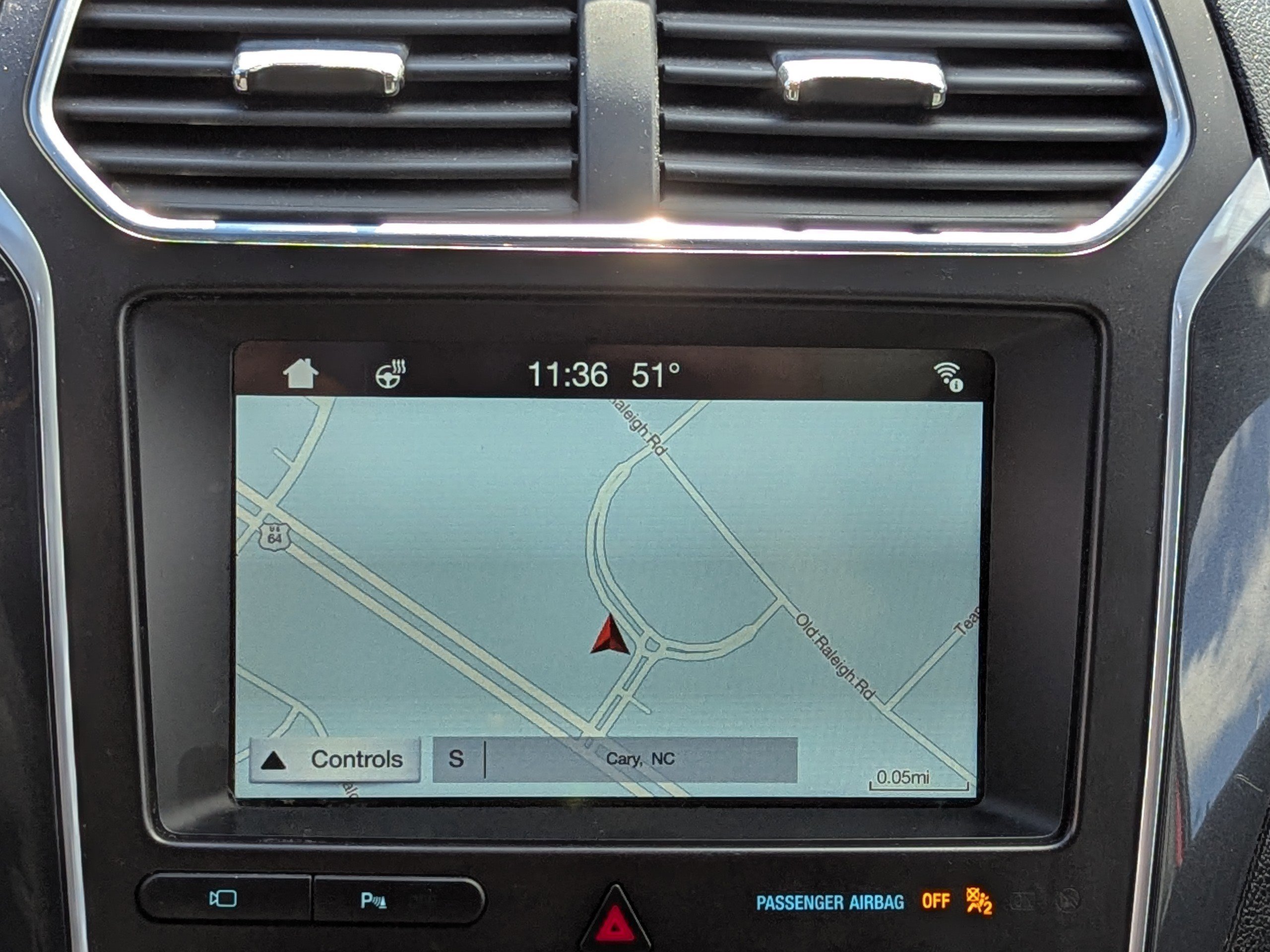 Used 2017 Ford Explorer Limited w/ Class II Trailer Tow Package image 25