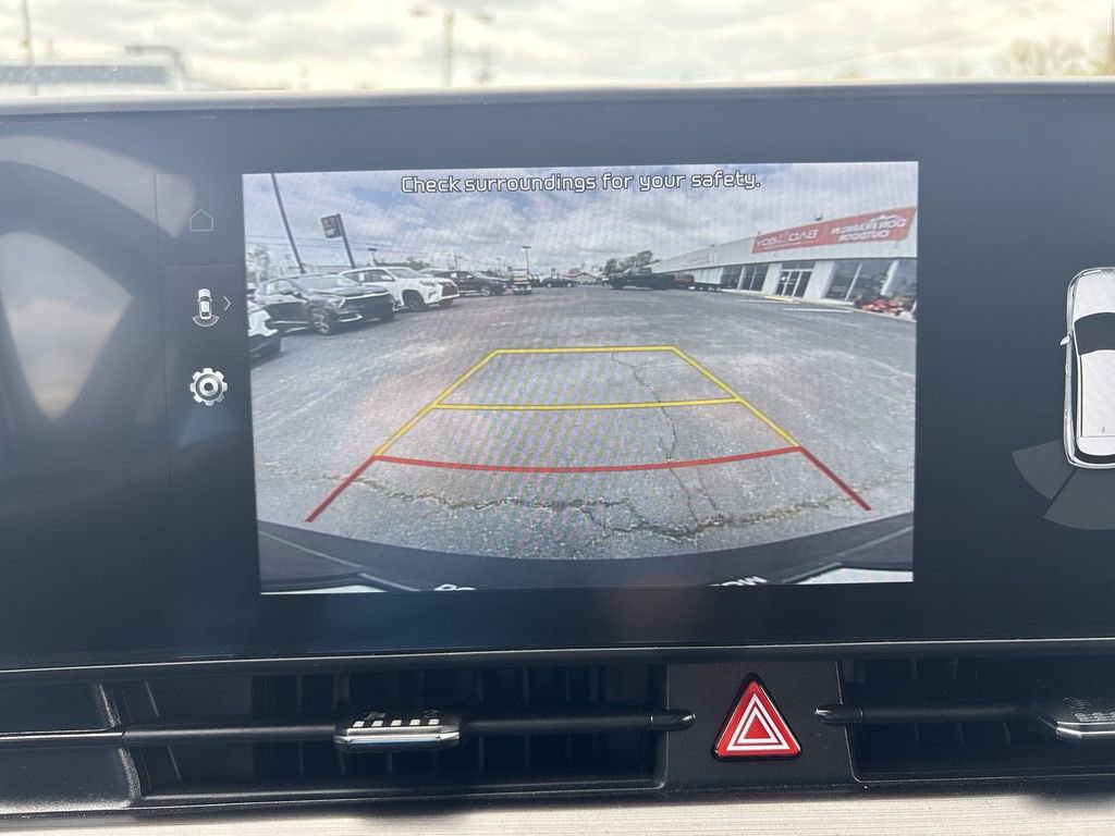 Used 2025 Kia Sportage EX w/ Premium Package FWD image 23