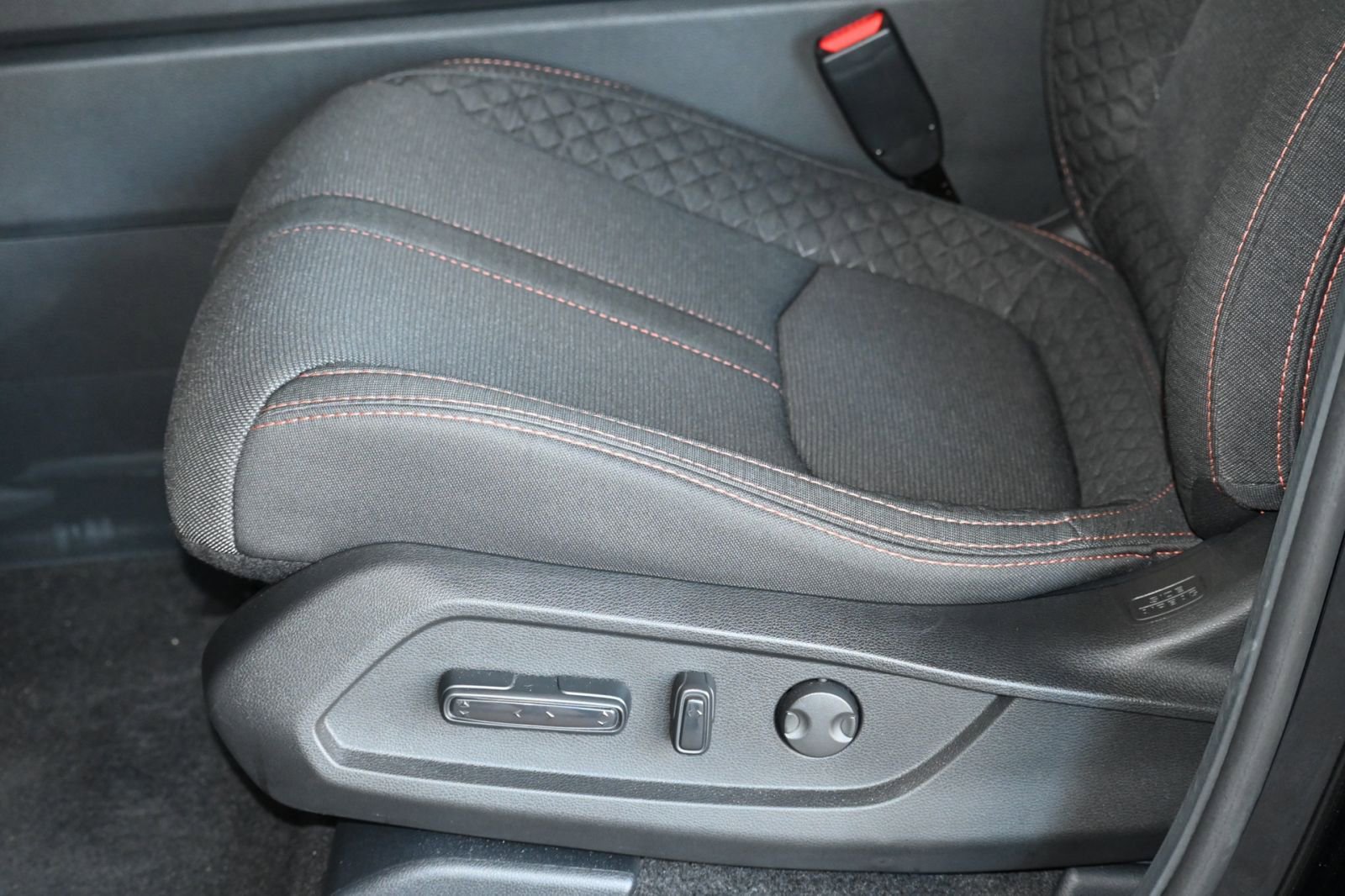 New 2026 Honda Pilot Sport image 15