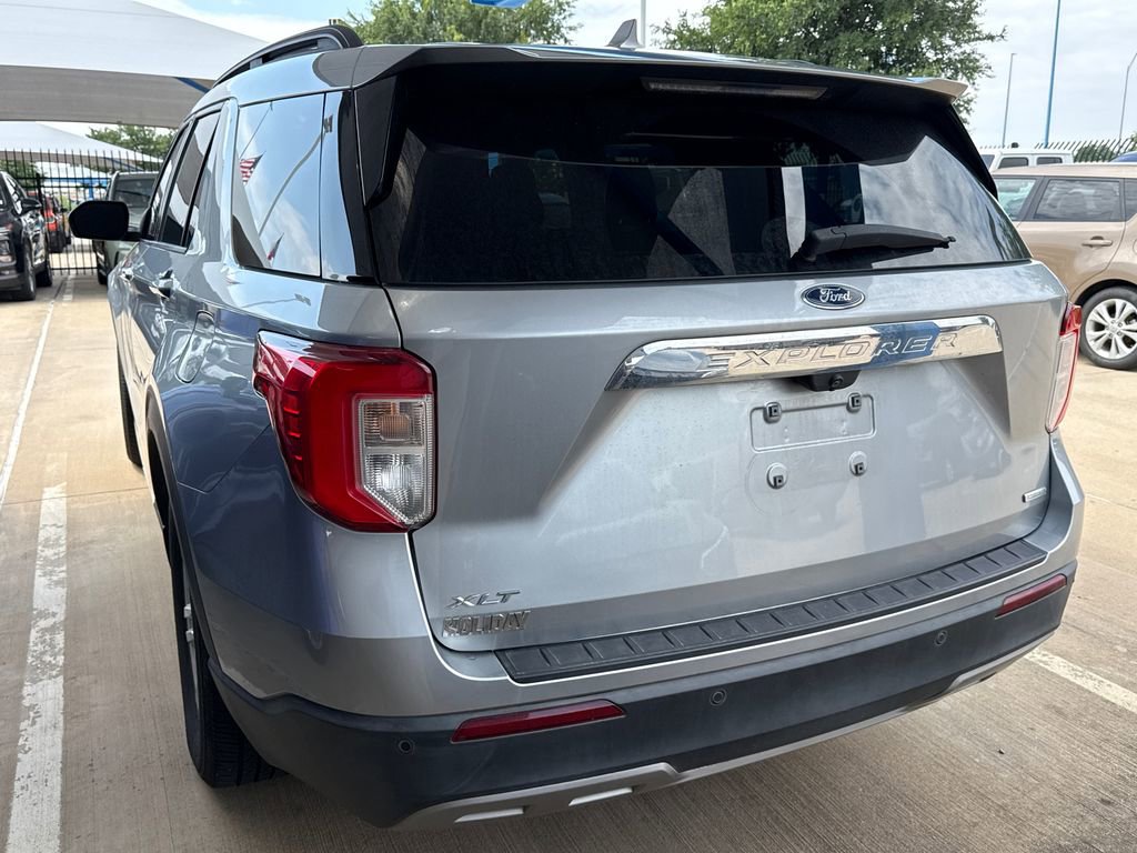 Used 2020 Ford Explorer XLT w/ Equipment Group 202A RWD image 7