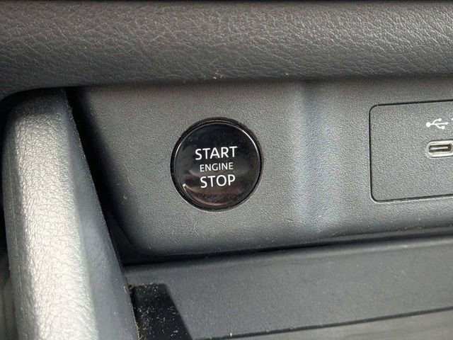 Used 2024 Nissan Rogue SV FWD image 30