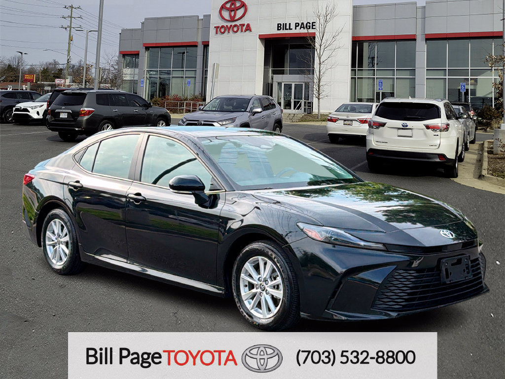Used 2025 Toyota Camry LE FWD image 1